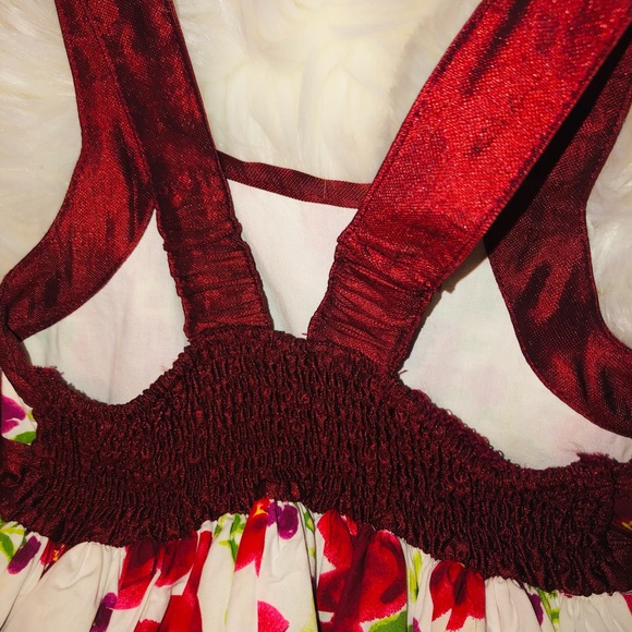 EUC One of my favorites - flower 🌺 dress - beautiful for Holiday - Picture 5 of 6